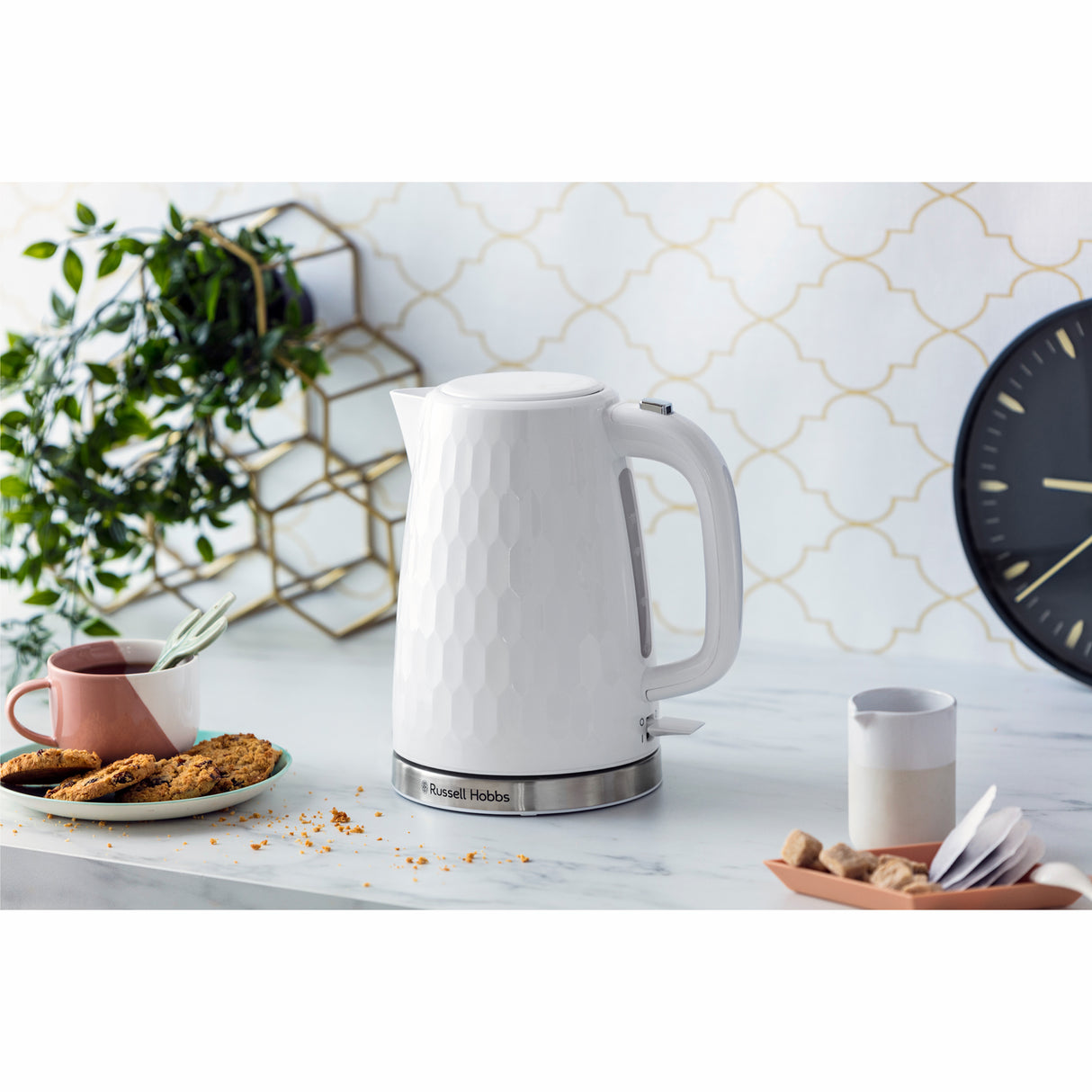 Russell Hobbs Vattenkokare 2605070 Honeycomb Kettle White