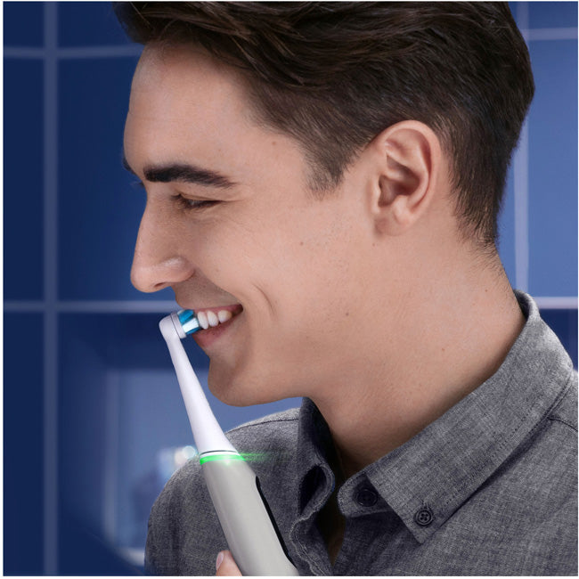 Oral B Eltandborste iO6 Series M6 Grey