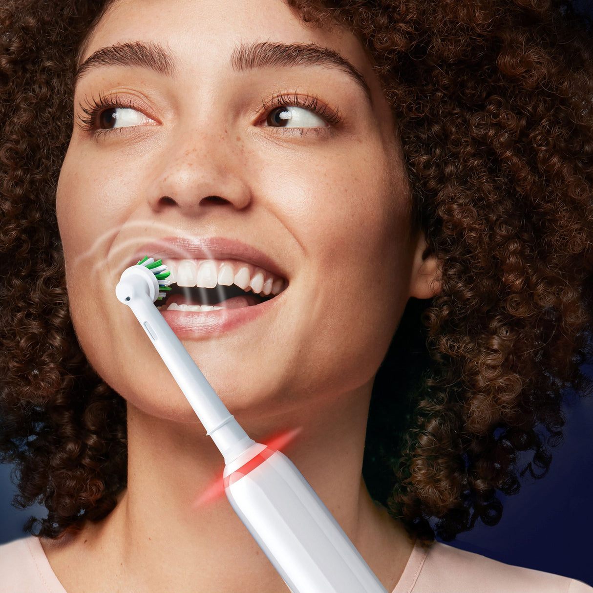 Oral B Eltandborste Pro3 Duo Black / White