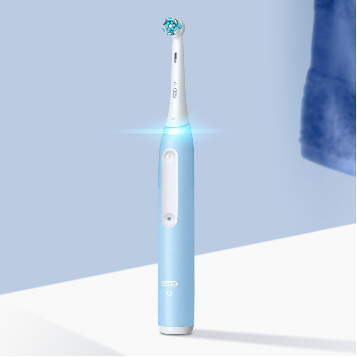 Oral B Eltandborste iO3S Ice Blue